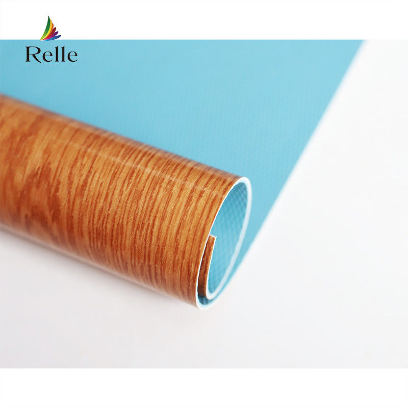 UV-Beschichtung Relle 4,5 mm Geräuschlose Schaumstoff Kunststoff Basketballplatz Holz Vinyl PVC Fußbodenteppich