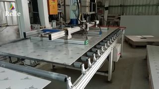 Ausstellung zur Herstellung von Wandpaneelen Relle A1 FR