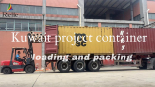 Beladen und Verpacken von Containern im Kuwait-Projekt
